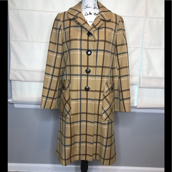 Chic Vintage coat! 4 button down front w/pockets - Picture 1 of 6